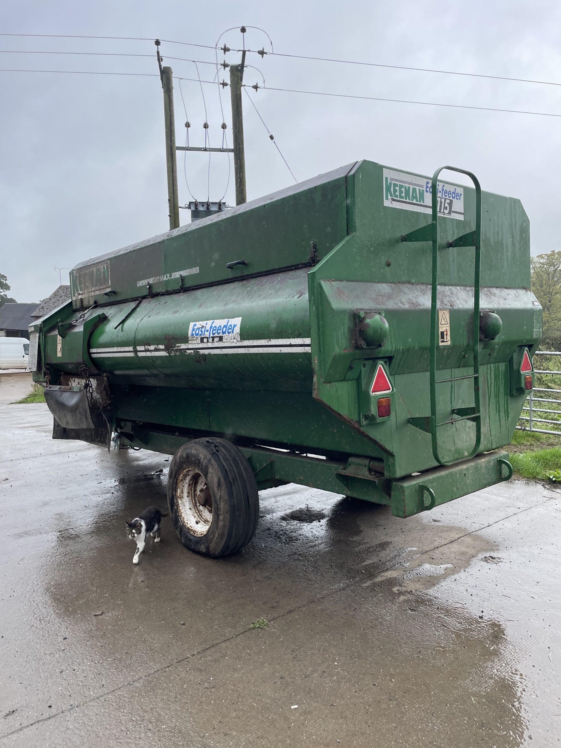 Keenan mixer waggon Do The Deals