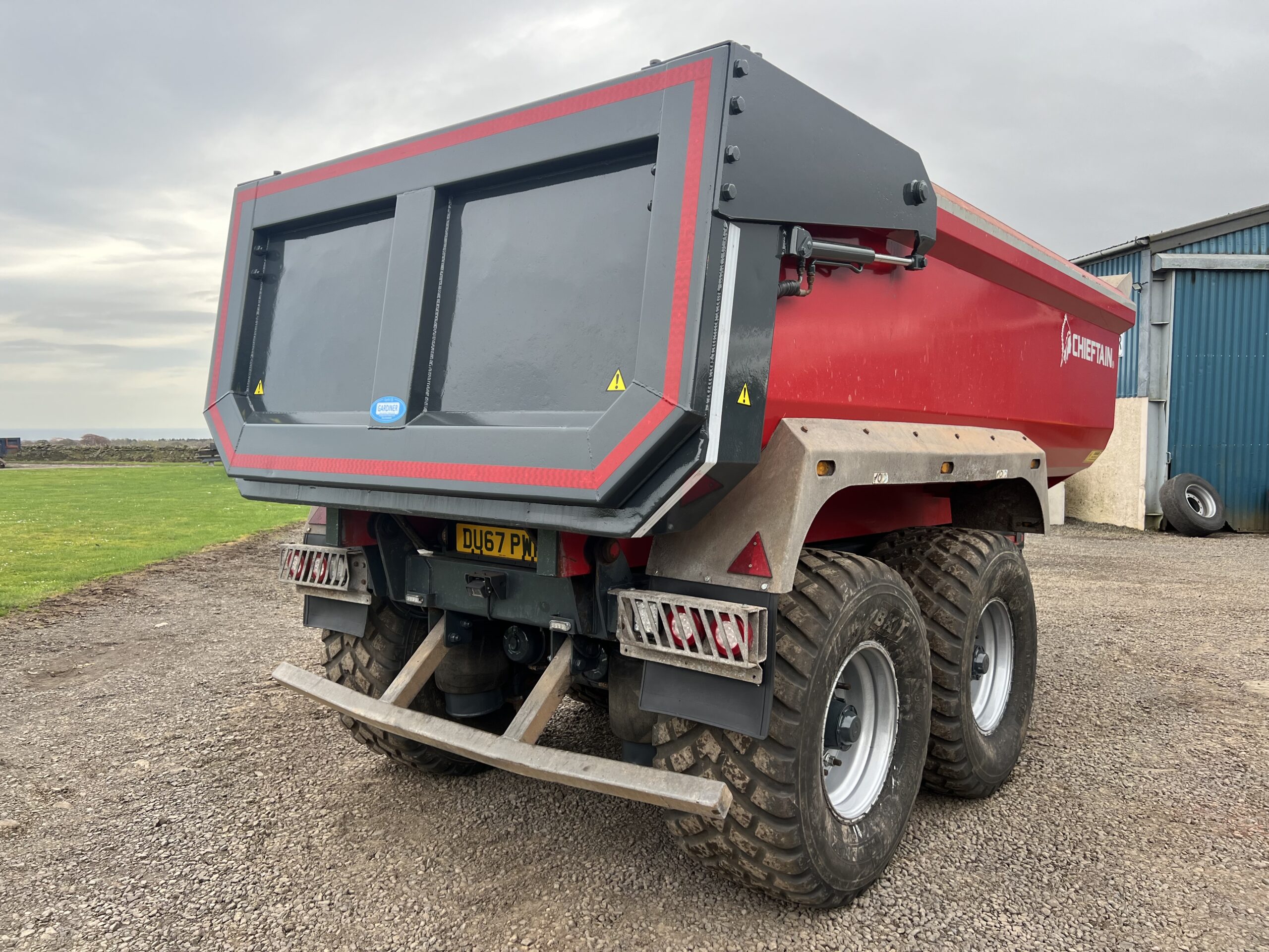 Cheiftain HP25 Hardox Fast Tow Dump Trailer Do The Deals